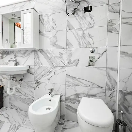 דירה Two-room In - Comfort, 10 Minutes From Milan