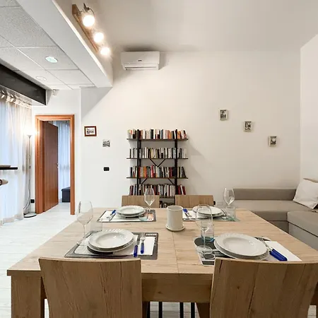 דירה Two-room In - Comfort, 10 Minutes From Milan סגראטה
