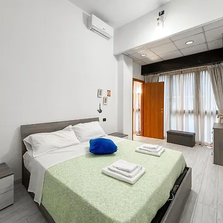 Two-room In - Comfort, 10 Minutes From Milan